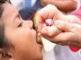 کودکان در مناطق پر خطر واکسن فلج اطفال دریافت می کنند