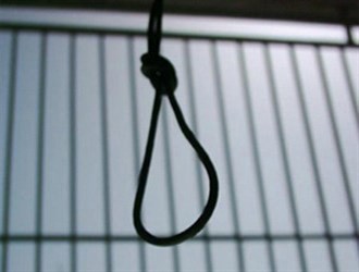 اعدام همزمان دختر خاله و پسر خاله در زندان تهران / آن دو باهم بی عفتی می کردند