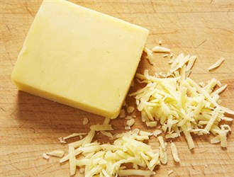 استفاده از روغن پالم فقط در پنیرهای خامه ای و پیتزا، شیر خشک و بستنی مجاز است