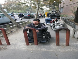 در مناسب سازی فضاهای عمومی برای معلولان و جانبازان اقدامی نشده است