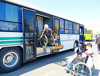 اتوبوس ویژه سالمندان و معلولان در کرج کلید خورد
