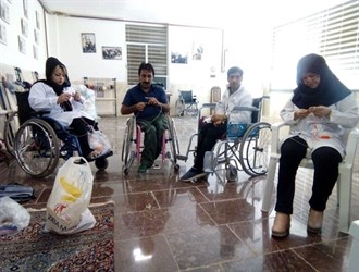 ایجاد درآمد پایدار در برنامه مراکز نگهداری از معلولان قرار گیرد