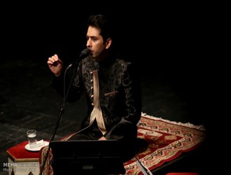 محمد معتمدی با نابینایان آواز میخواند