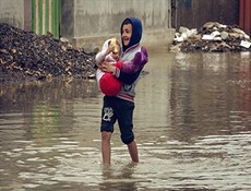 سیل زدگان بهزیستی به البسه و شیرخشک نیاز دارند