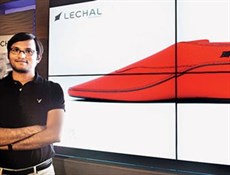نخستین کفش هوشمند برای نابینایان ساخته شد