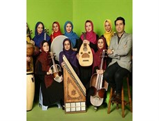 خنیاگران مهر ویژه بانوان به روی صحنه می رود