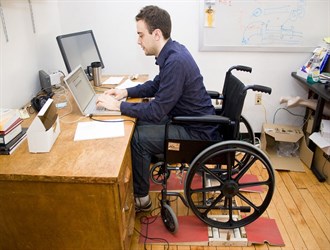 امتیاز دولت برای کارفرمایانی که معلولان را استخدام می‌کنند