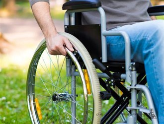 قوانین حمایت از معلولان اجرایی شود