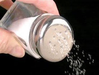 مصرف نمک در کشور 2 برابر میانگین جهانی/ ایرانیها گرفتار بیماریهای نمکی